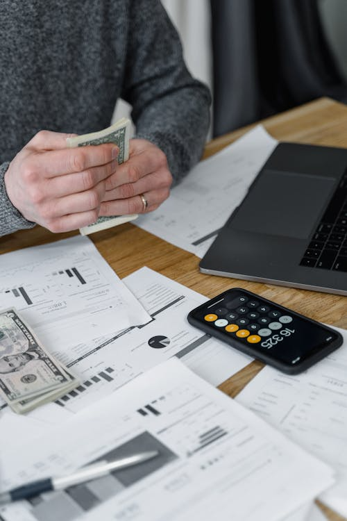 Manage Compensation & Finances – Accuracy, Automation & Compliance at Scale